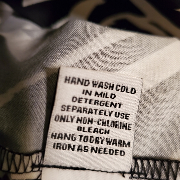 Dress - Picture 4 of 4